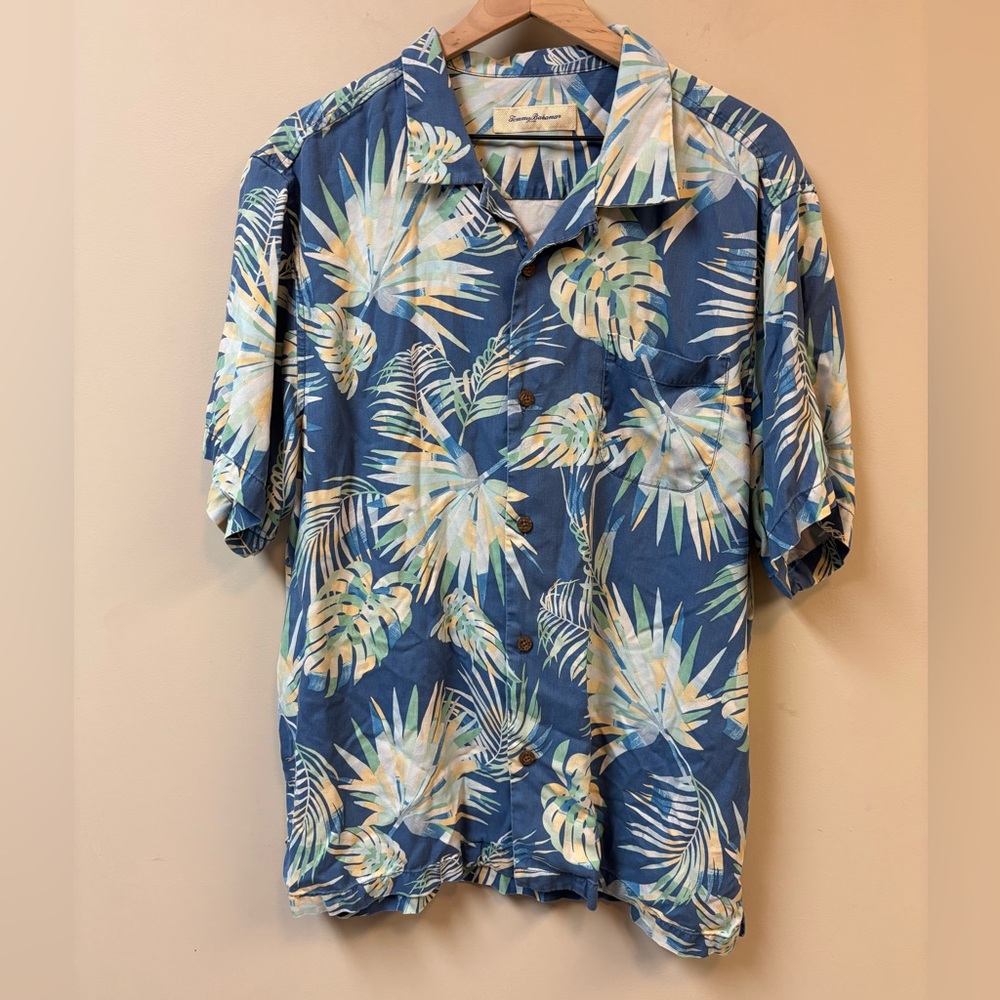 Tommy Bahama‎ 100% Silk Shirt Blue Lightweight Botanical Tropical Hawaiian Shirt